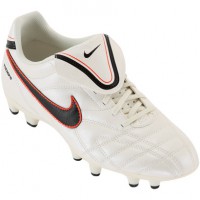 Chuteira Nike Tiempo Natural 3 FG